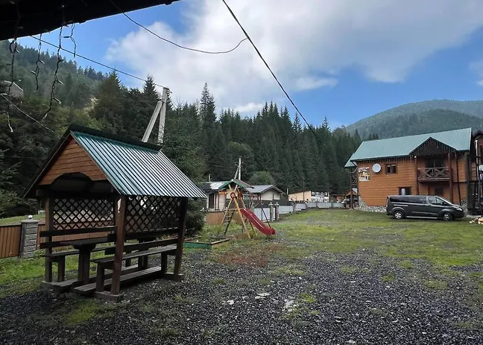 Lodge лісова тиша Synevyrs'ka Polyana