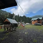 Lodge лісова тиша Synevyrsʼka Polyana